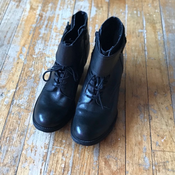 Girly Combat Boots - Picture 4 of 7